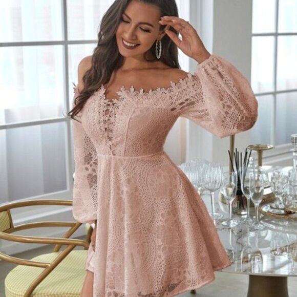 Lantern Sleeve Lace up Dress